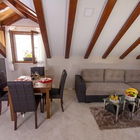 Apartment Niko Kastel Stari Kaštela 객실 사진