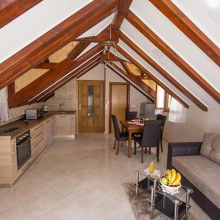 Apartment Niko Kastel Stari Kaštela 객실 사진