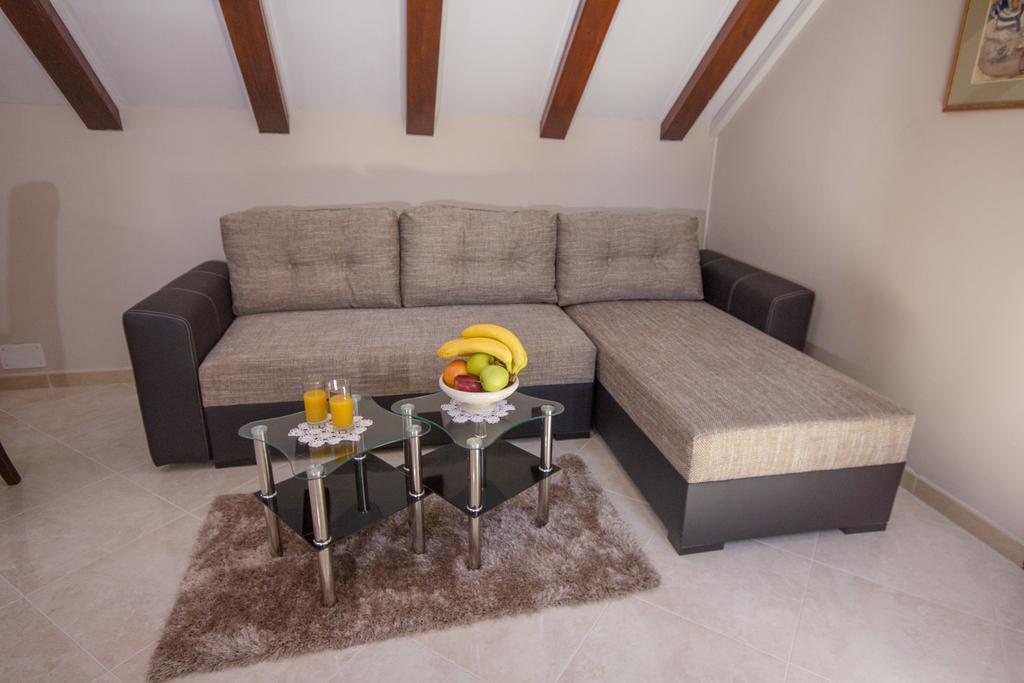 Apartment Niko Kastel Stari Kaštela 객실 사진