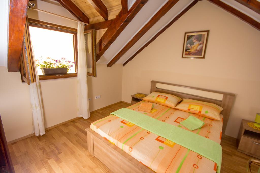 Apartment Niko Kastel Stari Kaštela 객실 사진